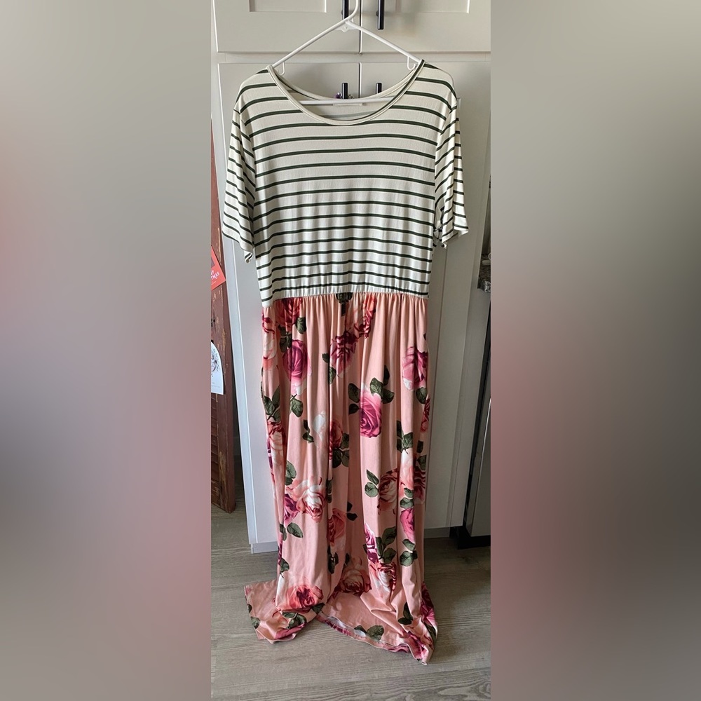 Floral Maxi Dress!
